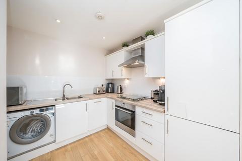 1 bedroom flat for sale, Academy Place, Isleworth TW7
