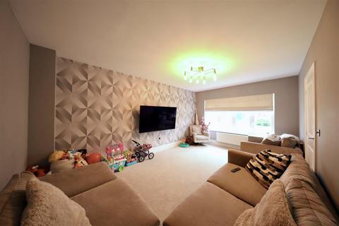 undefined, Whitsun Grove, Cottingham