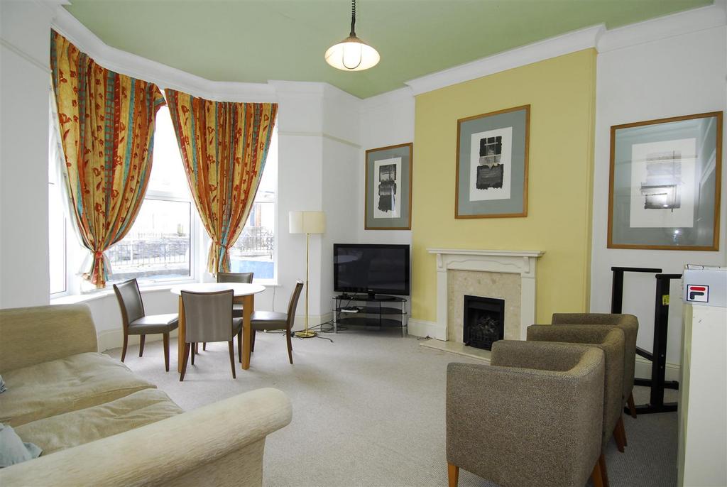 49 Beaumont Rd001.JPG