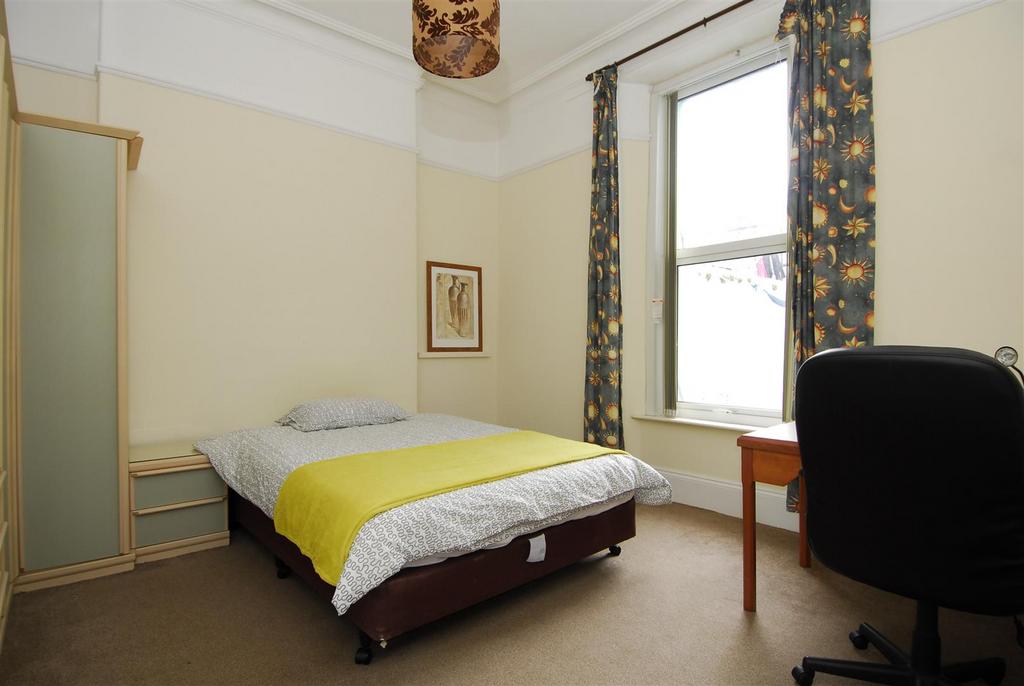 49 Beaumont Rd002.JPG
