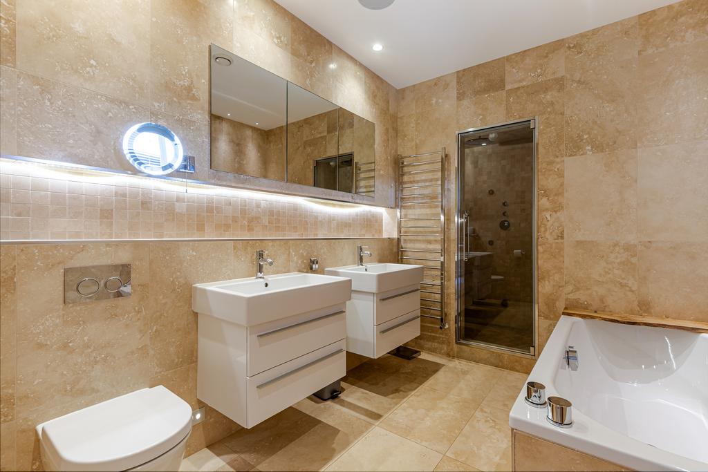 Ensuite