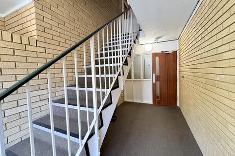 undefined, Sheridan Court, Hounslow, Greater London, TW45EE