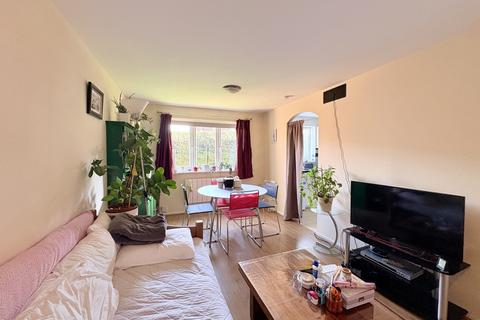 undefined, Sheridan Court, Hounslow, Greater London, TW45EE