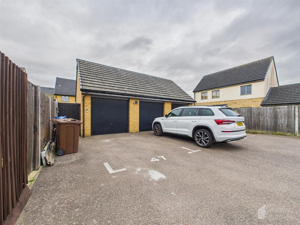 CAM02365 G0-PR0377-STILL027.jpg