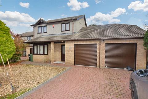 42 Agar Crescent, Illogan Highway, Redruth, TR15 3NG