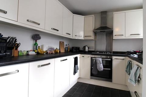 6 bedroom terraced house to rent, North Road East, Plymouth PL4
