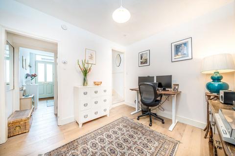 undefined, Napier Road, Old Isleworth TW7