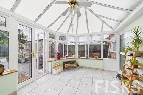 2 bedroom semi-detached bungalow for sale, Church Road, Benfleet, SS7