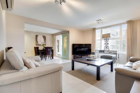 3 bedroom apartment to rent, St Johns Wood Park, London, NW8
