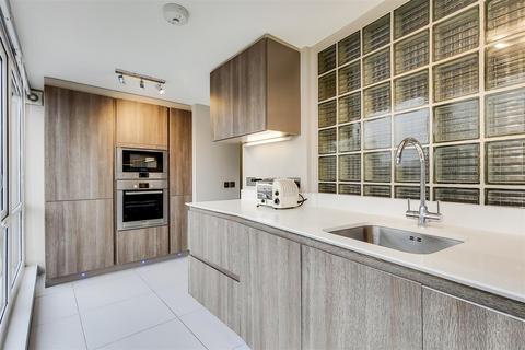3 bedroom apartment to rent, St Johns Wood Park, London, NW8