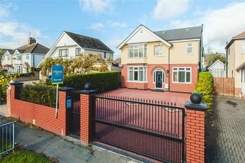 4 bedroom detached house for sale, Oxford Road, Wiltshire SN3