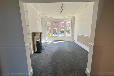 3 bedroom terraced house to rent, Ruskin Road, Crewe, W2