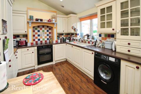 undefined, Clifton Avenue, Lancashire PR25
