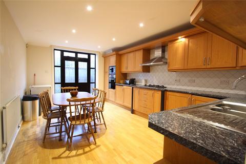 undefined, Liverpool Grove, London SE17