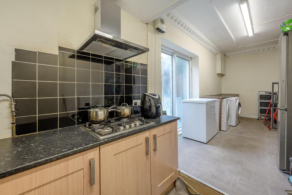 Secondary Kitchen/Utility Room