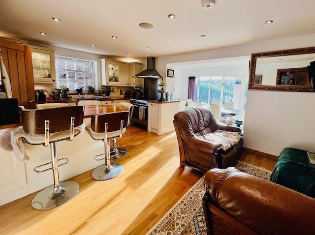 Kitchen Family Room