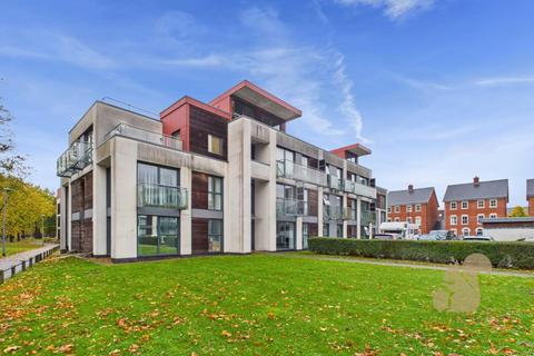 2 bedroom ground floor flat for sale, Cavalry Road, Colchester