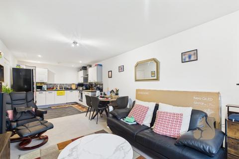 2 bedroom ground floor flat for sale, Cavalry Road, Colchester
