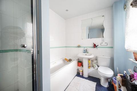 41 Brodia Road, London, N16 0ES