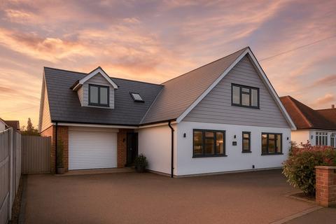 5 bedroom detached house for sale, Lingwood Avenue, Christchurch, Dorset, BH23