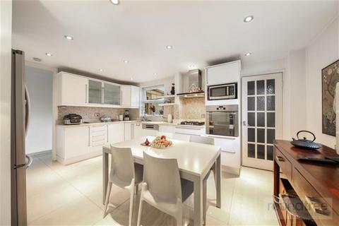 undefined, Linksway, Hendon NW4