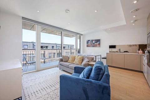 2 bedroom flat for sale, Claremont House, Canada Water, London, SE16