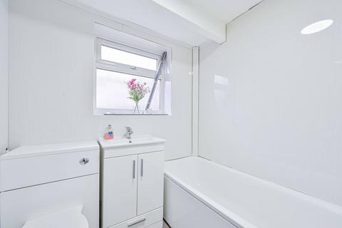 1 bedroom flat to rent, DANBROOK ROAD, Streatham Common, London, SW16