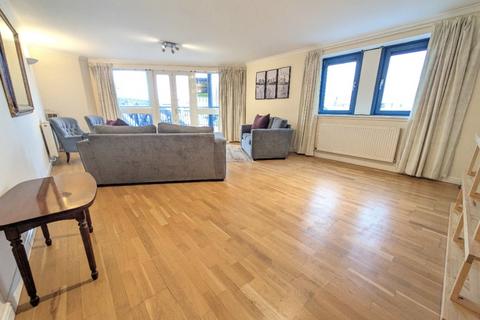 undefined, Ocean Drive, The Shore, Edinburgh, EH6