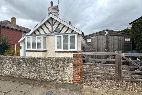 2 bedroom detached bungalow for sale, Sunnyhill Road, Herne Bay, CT6 8LU