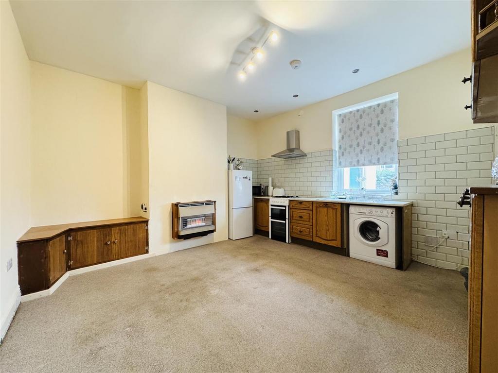 Dining kitchen