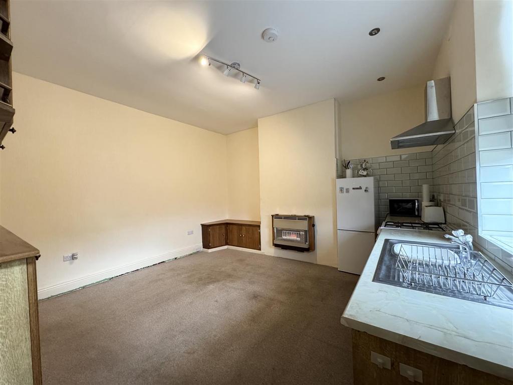 Dining kitchen