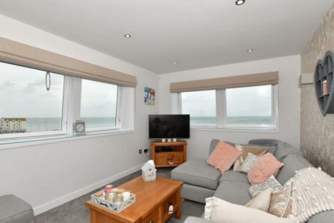 2 bedroom flat for sale, Beacon Hill, Herne Bay