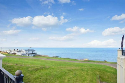 2 bedroom flat for sale, Beacon Hill, Herne Bay
