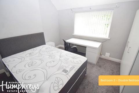 4 bedroom house share to rent, Roberts Avenue, Newcastle-Under-Lyme ST5