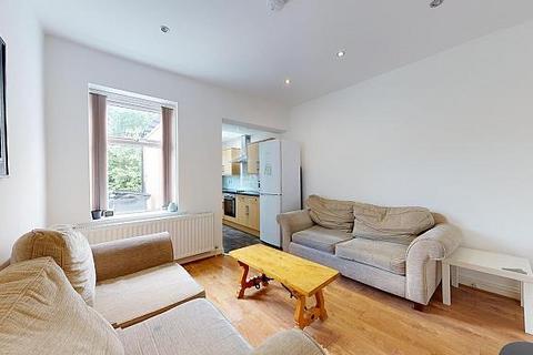 5 bedroom terraced house to rent, Langdon Street, Sheffield S11
