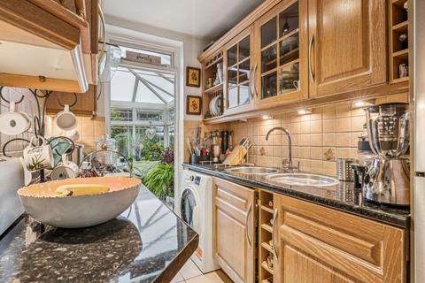 3 bedroom semi-detached house for sale, Chilmark Road, London, SW16