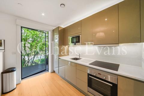 undefined, Victory Place, Trafalgar Place, Elephant & Castle, London, SE17