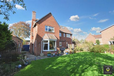undefined, Carisbrooke Road, Hucclecote