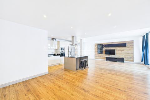 2 bedroom apartment to rent, Blackwall Way, Corona Building, E14