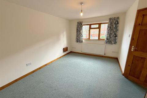 1 bedroom bungalow for sale, Lodge Road, Stratford-Upon-Avon