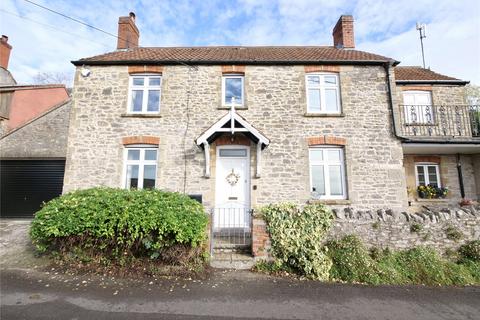 Double fronted Two Bedroom Cottage with Garage, Roof Terrace & Incredible Views