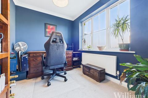 3 bedroom semi-detached house for sale, Almond Tree Drive, Aylesbury HP22