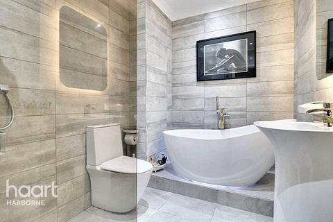 4 bedroom terraced house to rent, BIRMINGHAM B17 9