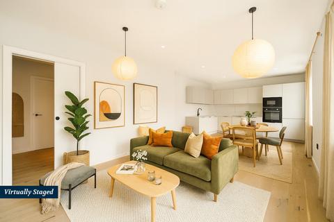 3 bedroom flat for sale, Coverdale Road, Willesden Green, London, NW2