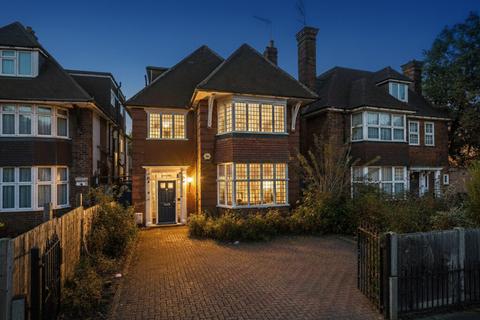 undefined, Finchley Road, Golders Green, London, NW11