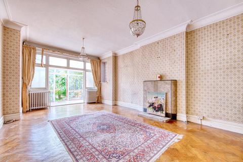 undefined, Finchley Road, Golders Green, London, NW11