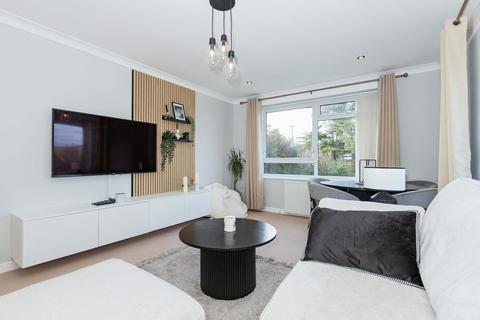 2 bedroom flat for sale, Russell Court, Bridge Close, Lancing
