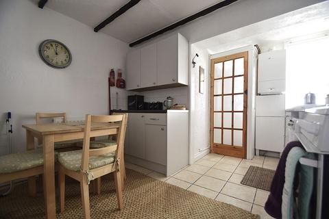 2 bedroom house to rent, St. Catherine Street, Ventnor