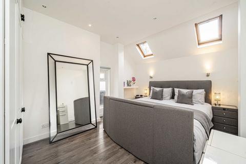 undefined, Kingswood Road, London W4