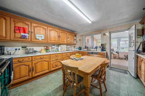 4 bedroom farm house for sale, Hall Farm, Church Street, Alfreton